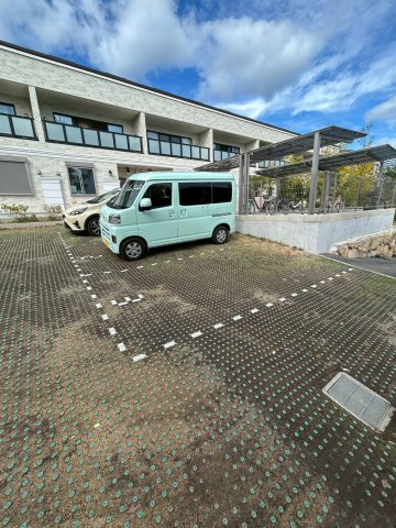GARDENIA芦屋の駐車場