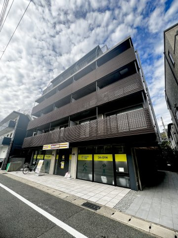 LEGALAND甲南山手の駐車場
