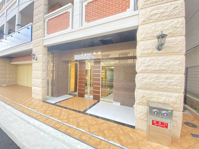 Luxe東灘のエントランス