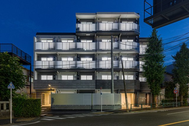 狛江市東和泉２丁目の賃貸マンション