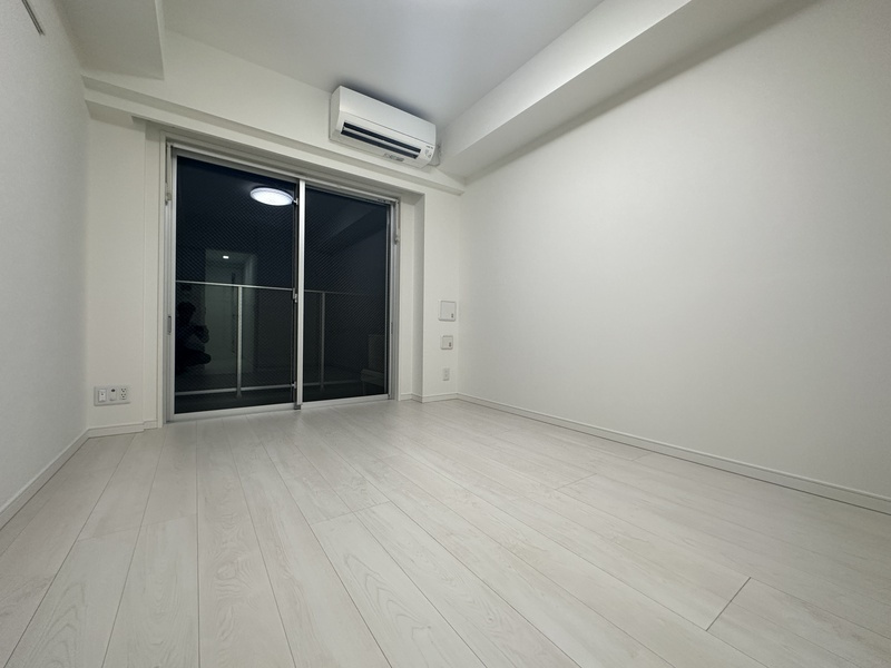 狛江市東和泉２丁目の賃貸マンションの居間・リビング