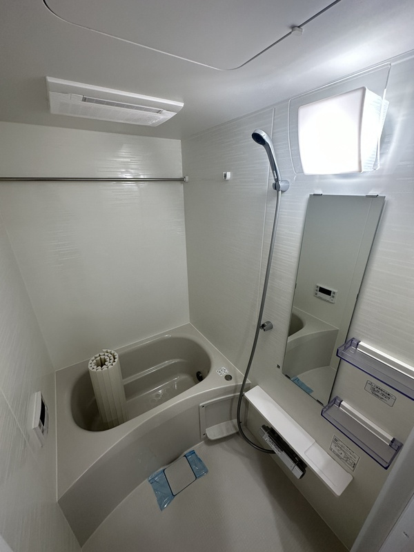 狛江市東和泉２丁目の賃貸マンションの浴室