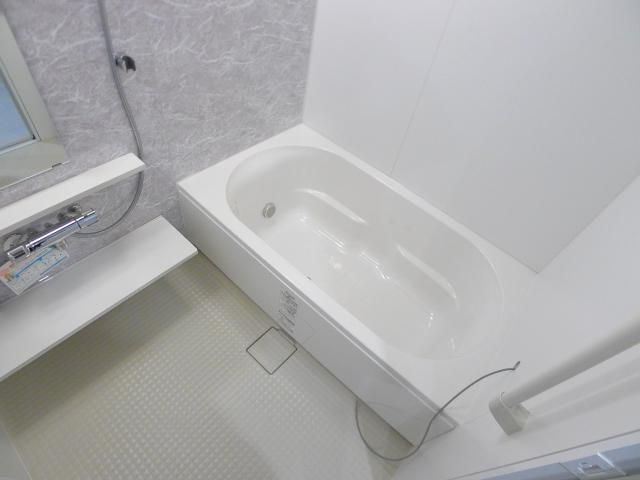 ヴィオラコートの浴室