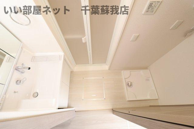 フォレストウッド　A棟の洗面所|スペースが確保できる洗面所です