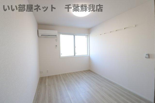 フォレストウッド　A棟の洋室|広々とした洋室です