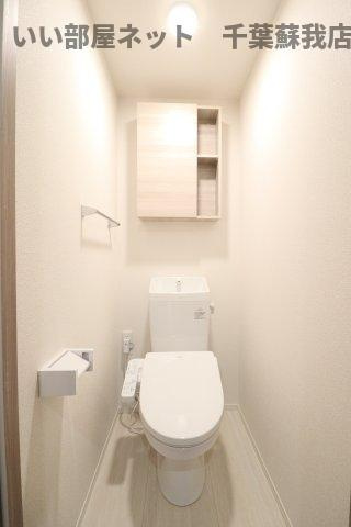 フォレストウッド　A棟のトイレ|落ち着いた色調のトイレです
