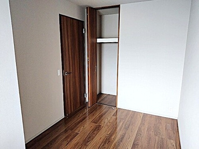 【収納】 | サーパス南方レジデンス | 洋室（約5.1畳）のクロゼット　※内装工事前