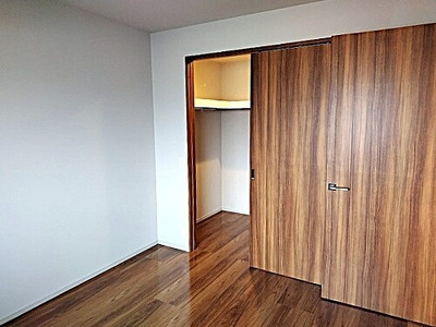 【収納】 | サーパス南方レジデンス | ウォークインクロゼット　※内装工事前