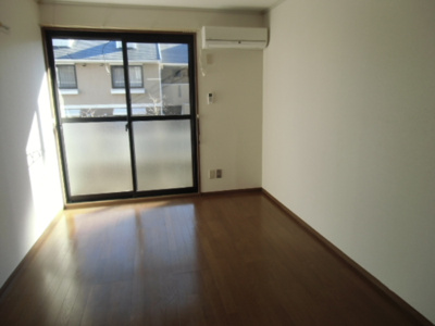 【居間・リビング】 | ロイヤルタウン泉 Ｃ | 洋室６帖