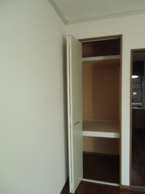 【収納】 | ロイヤルタウン泉 Ｃ | 物入れ