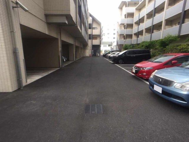 グラン・シャリオSの駐車場|駐車場