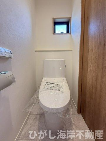 茅ヶ崎市菱沼１丁目　新築戸建のトイレ|洗浄機能付きお手洗い