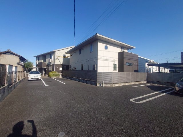 Ｄ－ｒｏｏｍ前山の駐車場