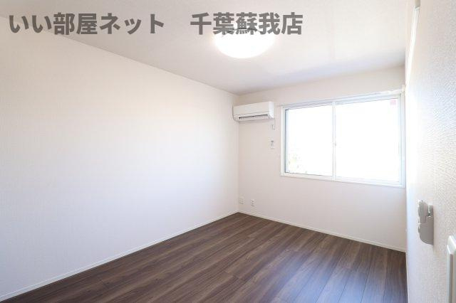 フォレストウッド　A棟の洋室|明るい洋室です