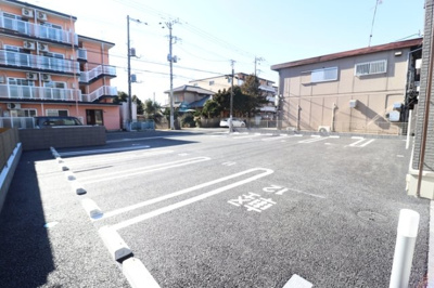 【駐車場】 | サニークレスト | 駐車場