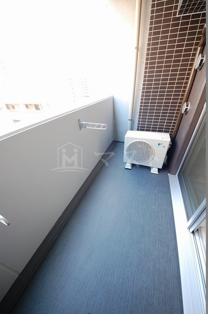 大阪市中央区和泉町１丁目の賃貸マンションのバルコニー