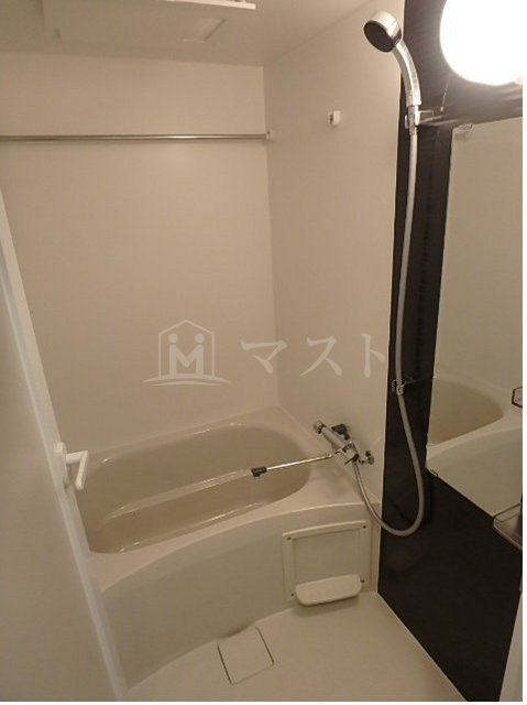 大阪市中央区和泉町１丁目の賃貸マンションの浴室