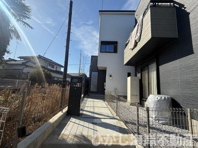茅ヶ崎市浜之郷　新築戸建の前面道路含む現地写真|現地外観