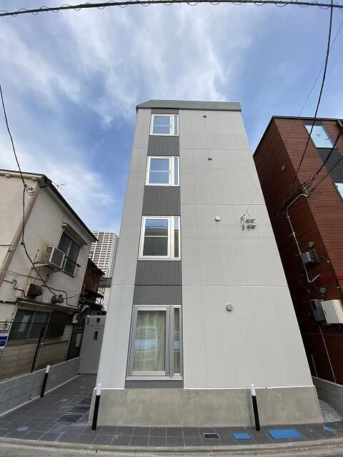 ルーナクレシェンテ日暮里の外観