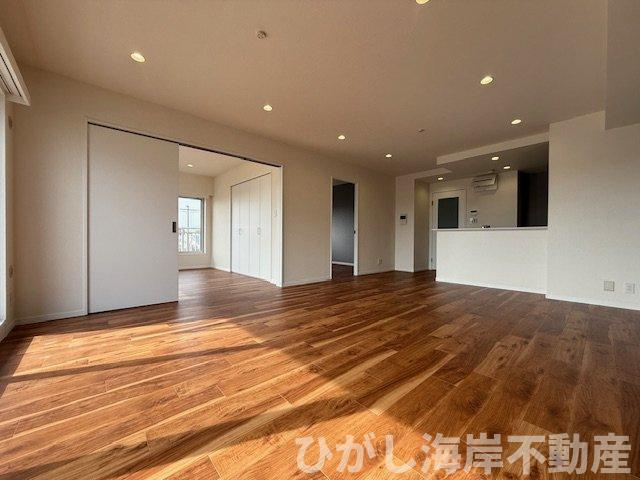 藤和ハイタウン湘南茅ヶ崎の居間・リビング|新規リフォーム完了！　14.5帖　LDK