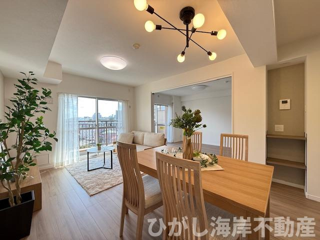 茅ヶ崎グランドハイツＣ棟の居間・リビング|新規リフォーム完了！　13.5帖　LDK