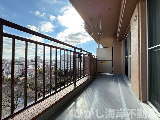 茅ヶ崎グランドハイツＣ棟のバルコニー|南側バルコニー