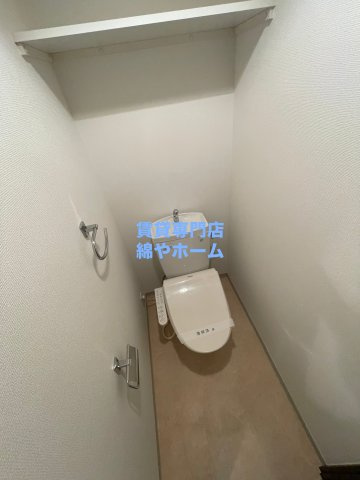 S-RESIDENCE難波Vialeのトイレ|落ち着いた色調のトイレです
