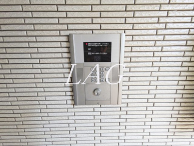 【セキュリティ】 | カーサポトロ | オートロックです。