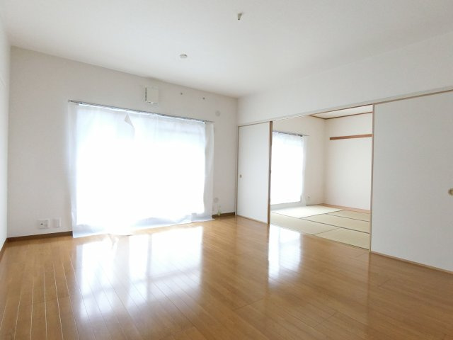 【居間・リビング】 | いぶき野三丁目6棟