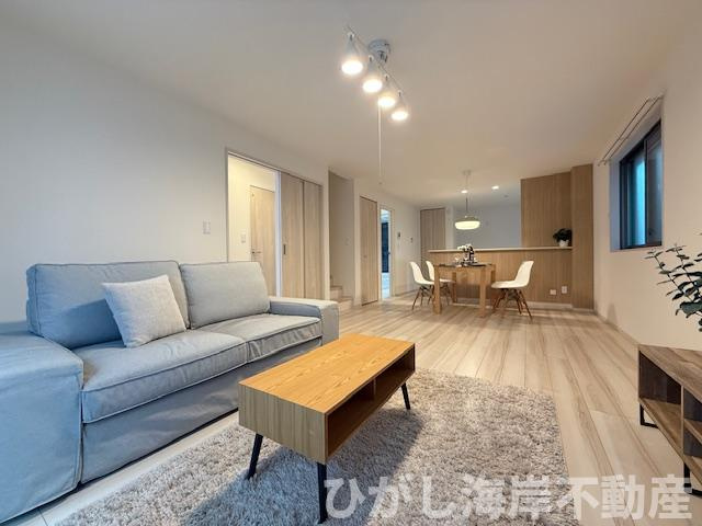 茅ヶ崎市室田1丁目　中古戸建のダイニング|新規リフォーム完了！　20.5帖　LDK