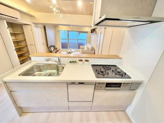 ネオハイツ楠町【仲介手数料無料】のキッチン