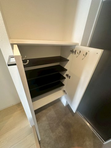 セレニテ福島カルムの収納