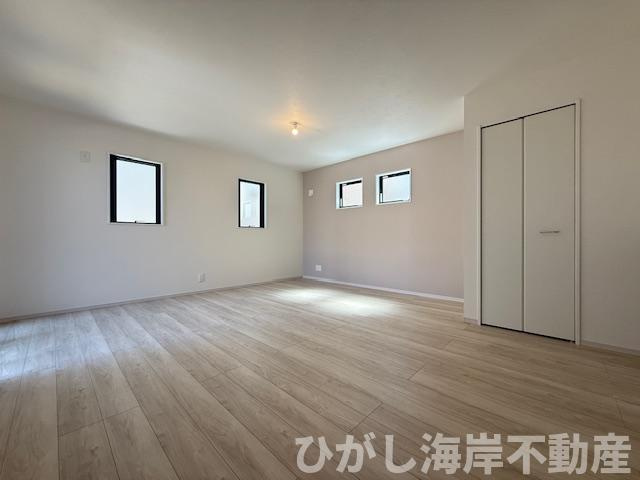 茅ヶ崎市今宿　新築戸建　全2棟の居間・リビング|18帖　LDK