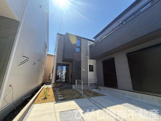 茅ヶ崎市今宿　新築戸建　全2棟の前面道路含む現地写真|現地外観