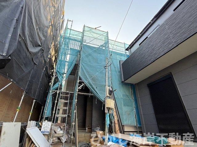 茅ヶ崎市今宿　新築戸建　全2棟の外観|1月19日撮影　建築中　現地外観
