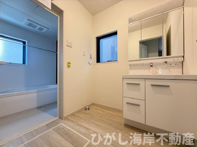 茅ヶ崎市今宿　新築戸建　全2棟の脱衣所|脱衣スペース