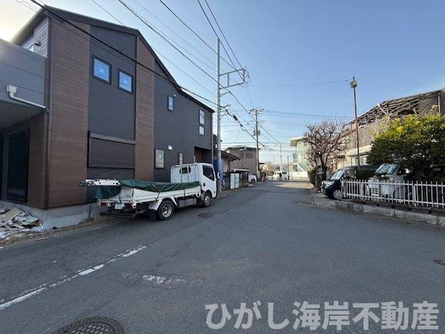 茅ヶ崎市今宿　新築戸建　全2棟の前面道路含む現地写真|1月19日撮影　建築中　現地外観