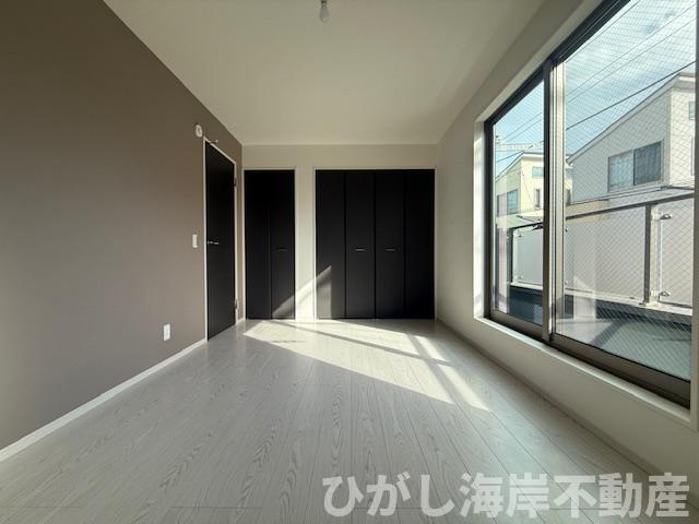 平塚市平塚2丁目　新築戸建の洋室|7.2帖　洋室