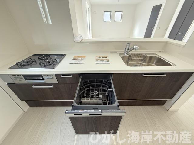 平塚市平塚2丁目　新築戸建のキッチン|食洗器付きシステムキッチン