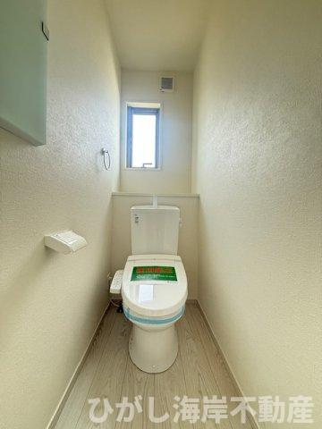 平塚市平塚2丁目　新築戸建のトイレ|洗浄機能付きお手洗い