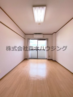 【洋室】 | 　プライムコート | きれいな洋室です