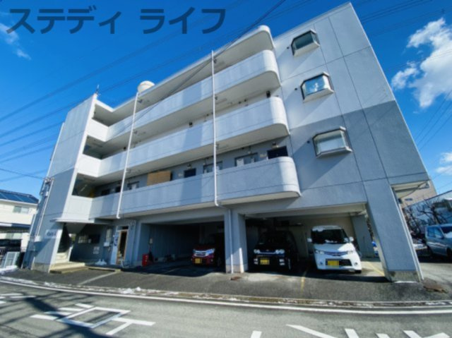 大垣市枝郷2丁目　フラッツA棟の外観