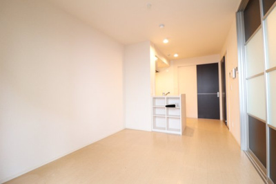 【居間・リビング】 | シャルム総持寺