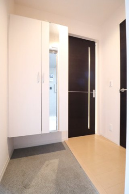 【玄関】 | シャルム総持寺