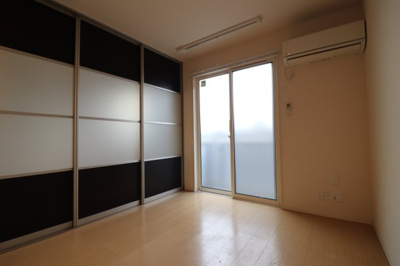 【寝室】 | シャルム総持寺