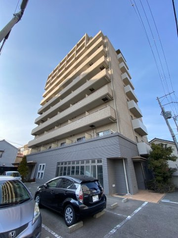 ウィングコート小松の外観