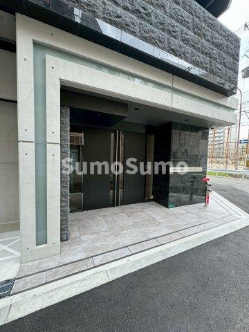 S-RESIDENCE難波大国町dominaのエントランス|建物の内部です