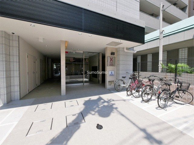 エグゼ堺筋本町のエントランス