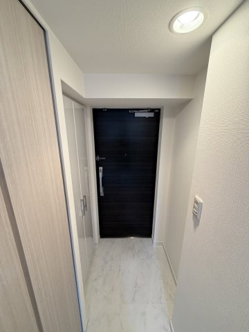 S-RESIDENCE難波Brillerの玄関
