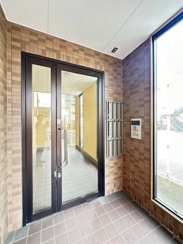 VILLA　WEST　六甲のエントランス